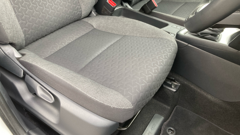 Toyota Yaris Cross 1.5 Hybrid Design 5dr CVT Hybrid Estate